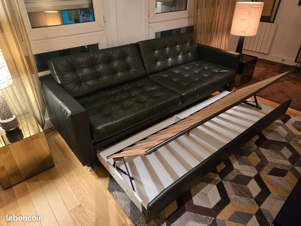 Canap&eacute; convertible cuir 3 places IKEA
Meubles