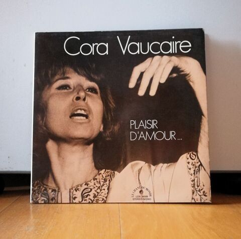LP Cora VAUCAIRE : Plaisir d'amour... - Le Chant du Monde 6 Argenteuil (95)