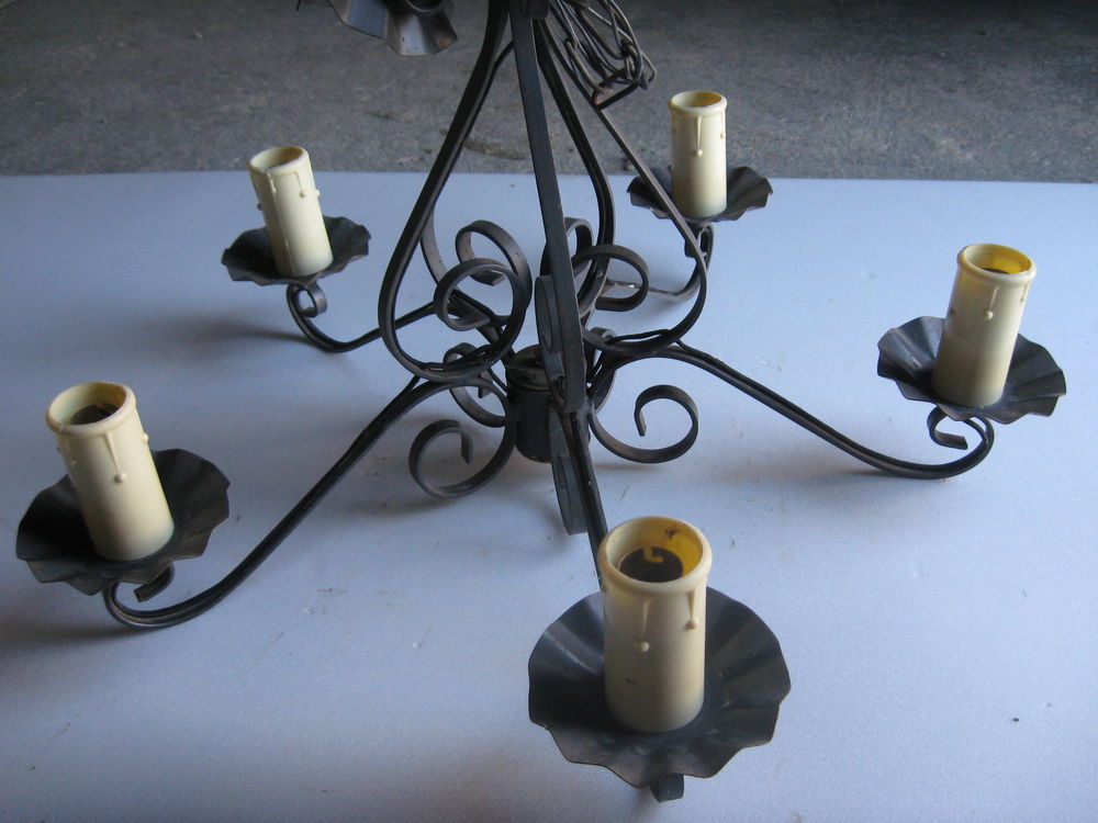 Lustre fer forg&eacute; Décoration