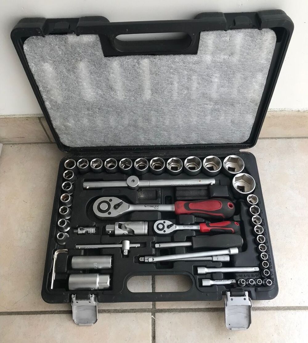 Caisse de douilles imp&eacute;riales Bricolage