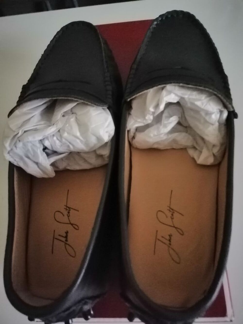 John scott mocassin store