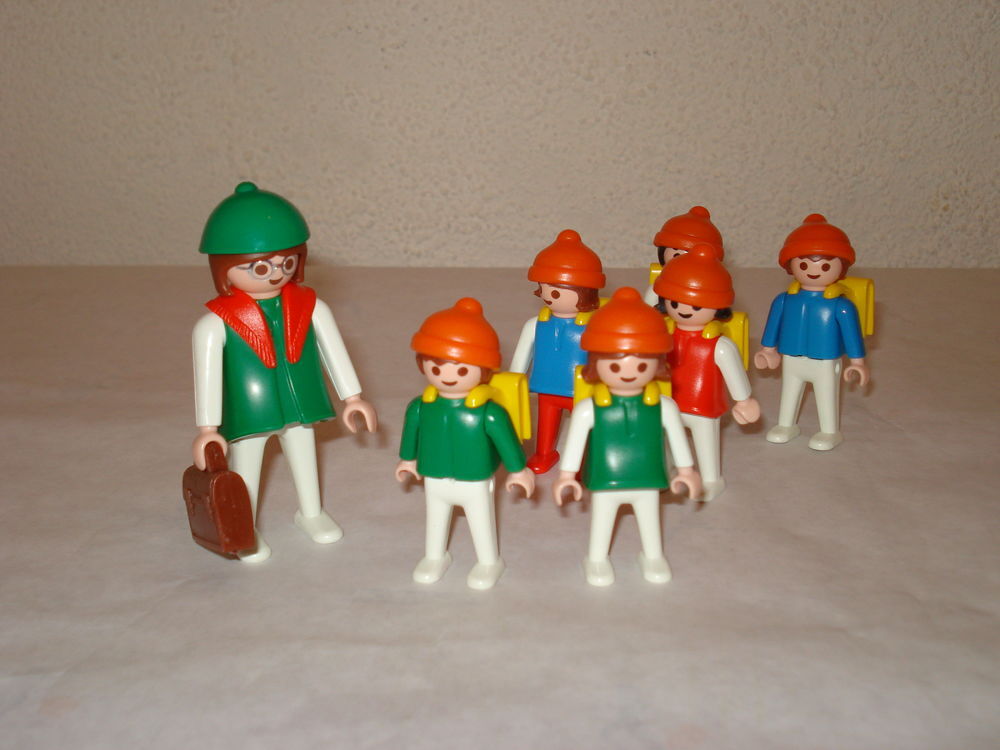 PLAYMOBIL LA MAITRESSE D'ECOLE ET SES ELEVES ? R&eacute;f&nbsp;: 3560 Jeux / jouets
