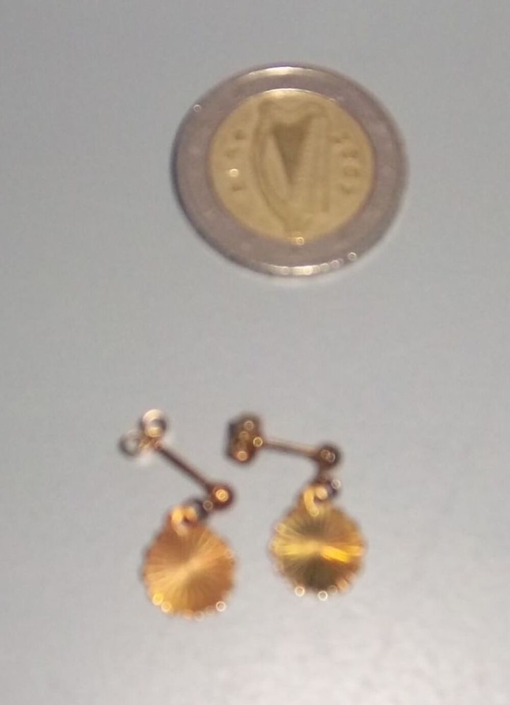 Boucles d'oreilles m&eacute;tal dor&eacute; Bijoux et montres