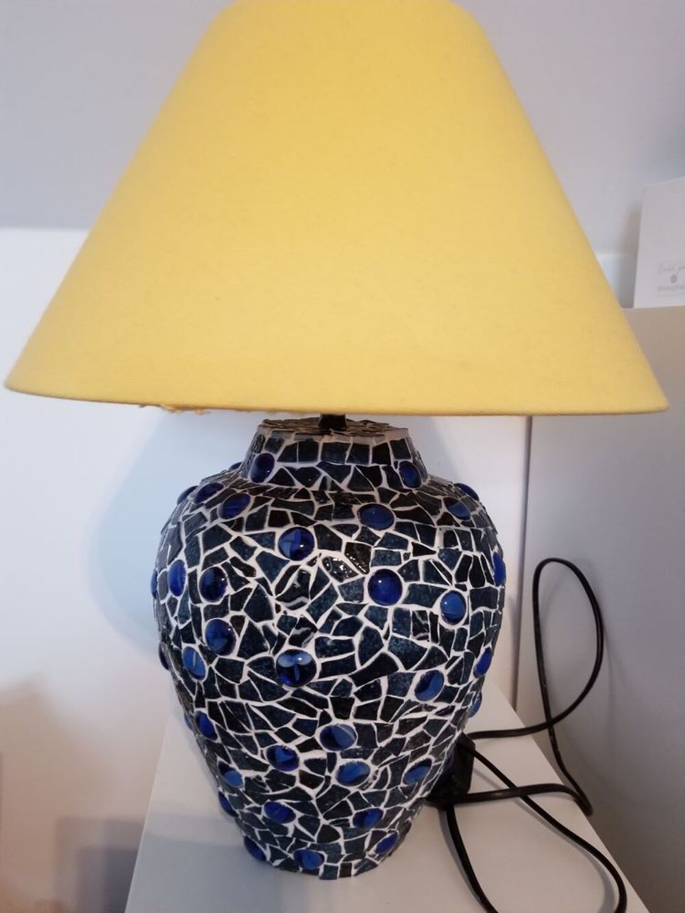 Lampe bleue en mosa&iuml;que Meubles