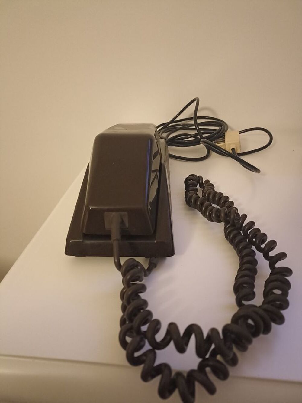 T&eacute;l&eacute;phone filaire marron Téléphones et tablettes