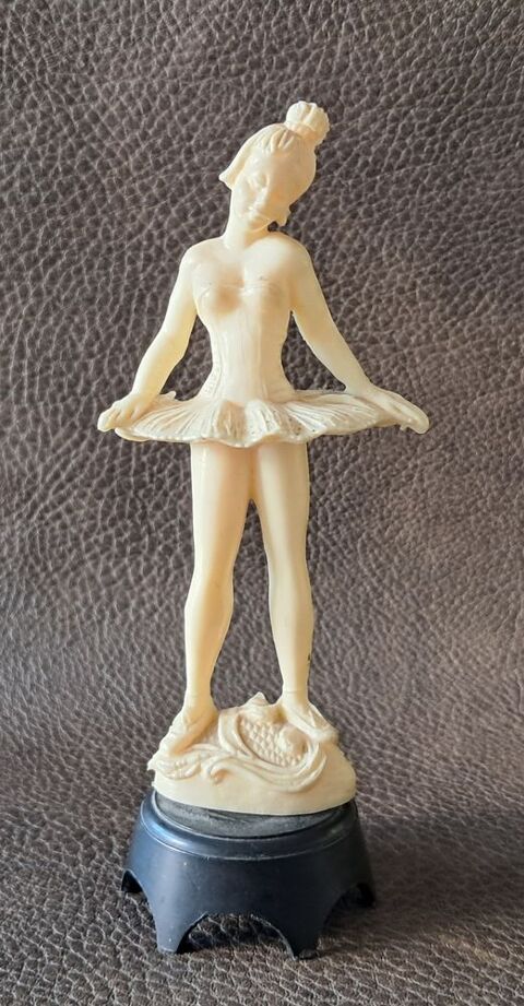 ancienne figurine vintage publicitaire danseuse café Maurice 5 Carnon Plage (34)