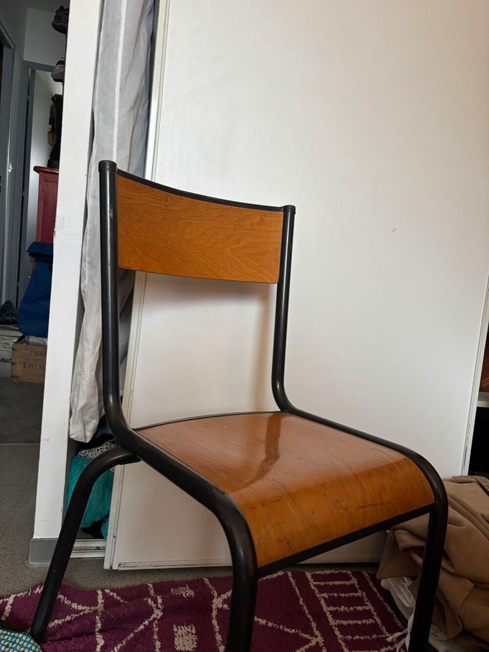 Chaises d'&eacute;cole anciennes en bois Meubles