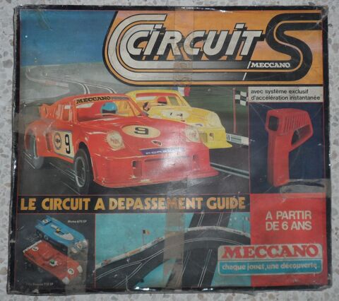 Circuit automobile MECCANO des annes 75/76  restaurer 35 Castries (34)