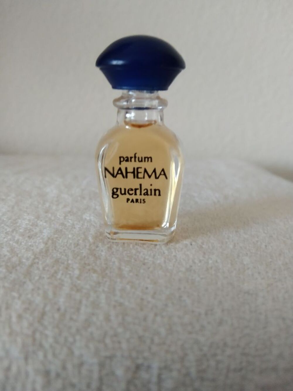 Miniature parfum Nahema 