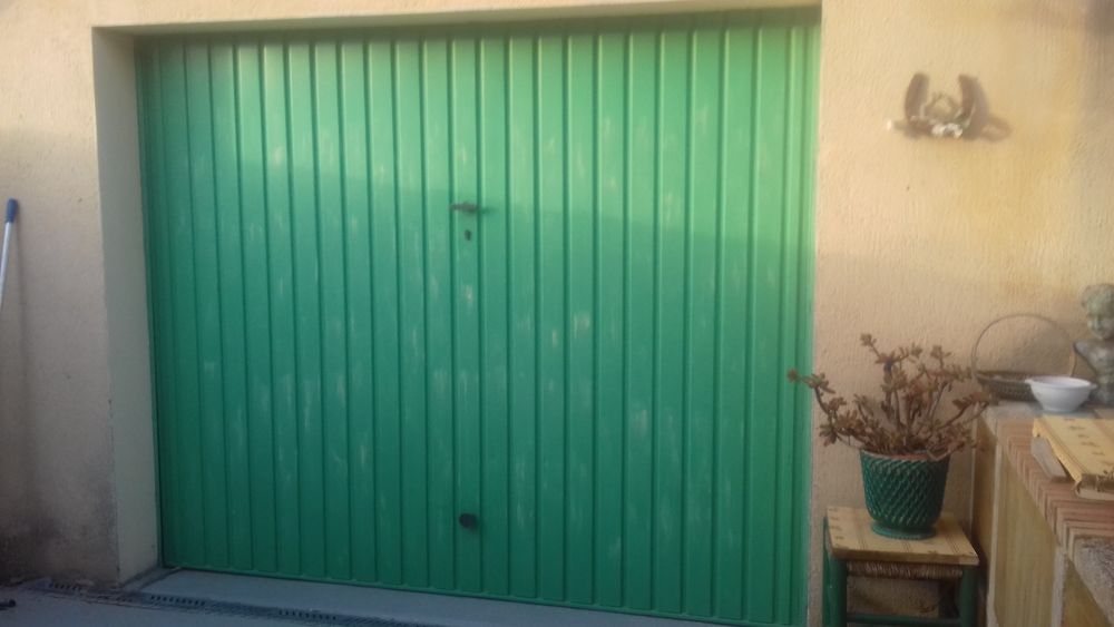 vend porte d'entr&eacute;e + portail Bricolage