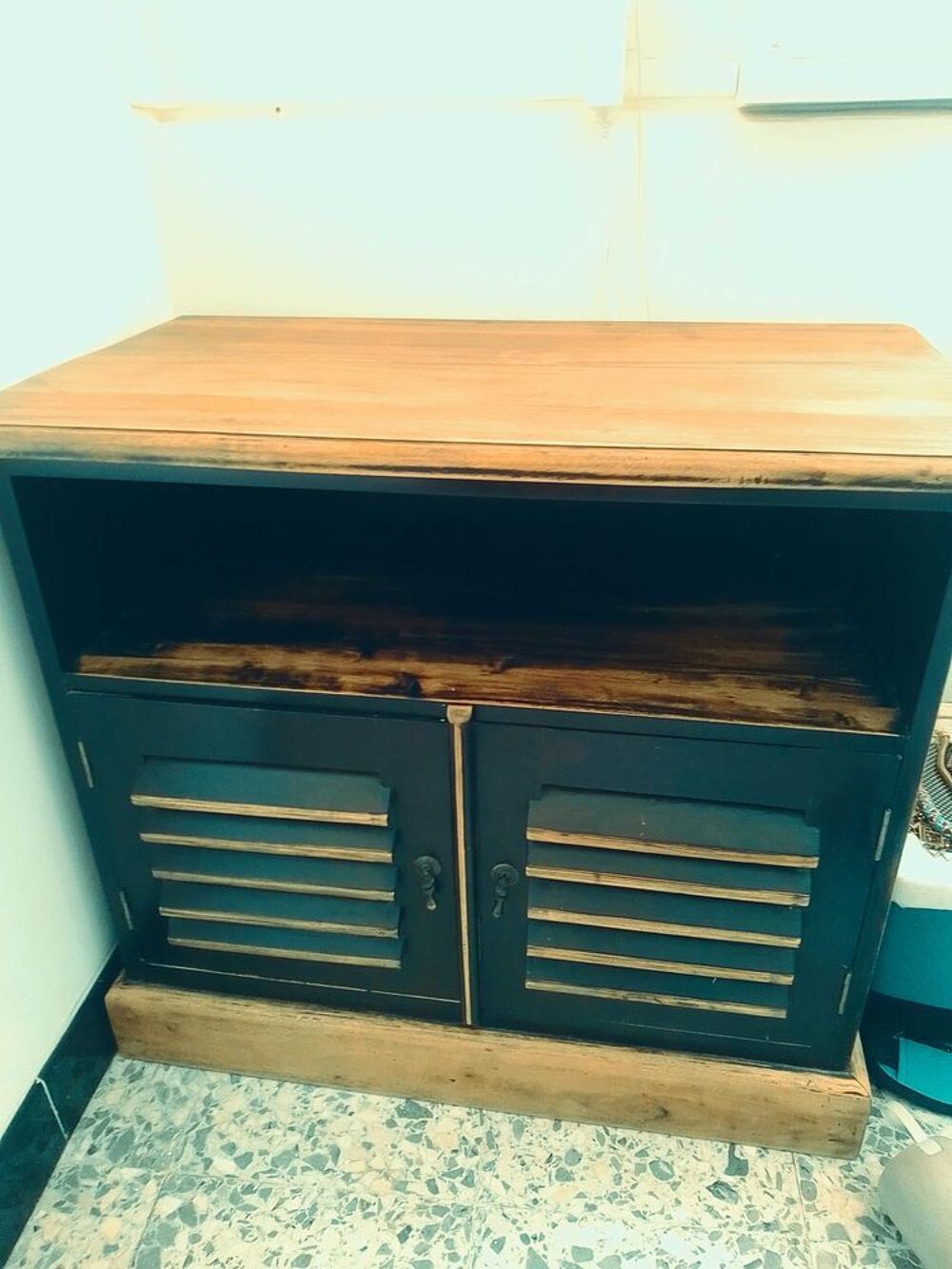 Meuble en bois massif Meubles