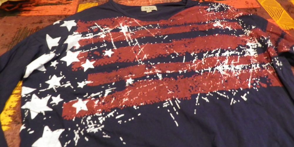 TEE SHIRT SO JOY T44 Vêtements