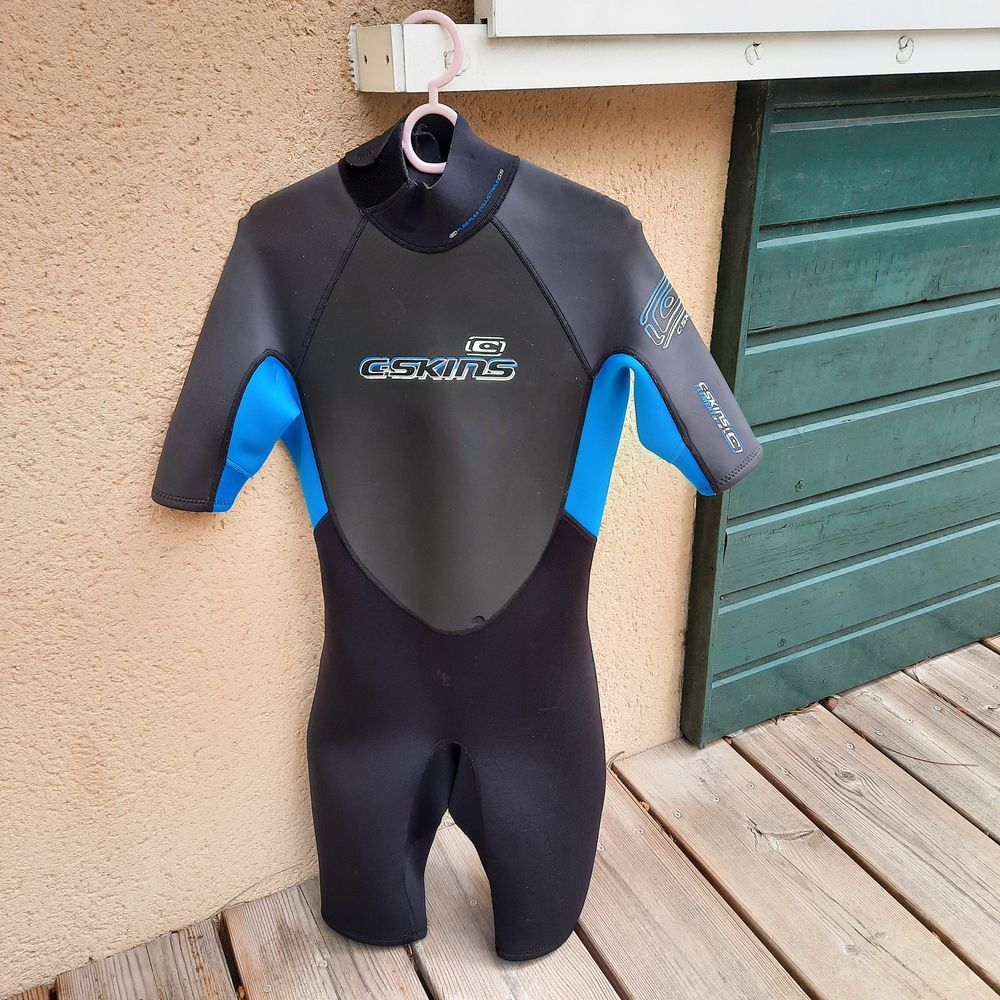 Shorty neoprene Taille S ados adulte Sports
