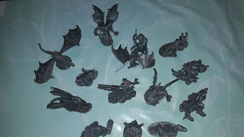 13 STATUES DE DRAGONS ETAING + 1 EN RESINE NOIRE 60410 Verberie