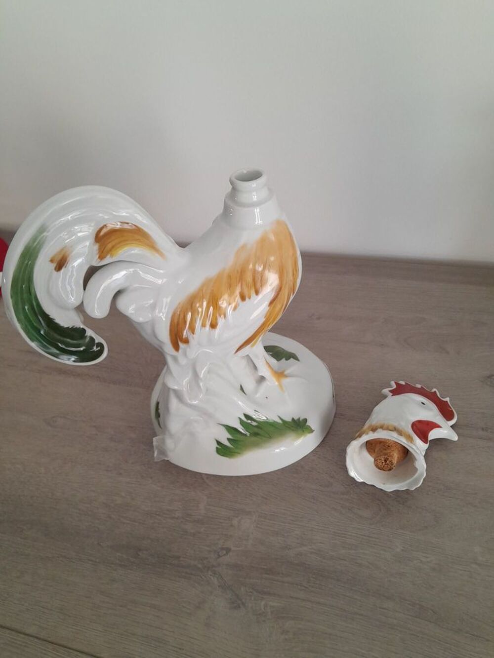 UN COQ EN PORCELAINE tel 0627473514 