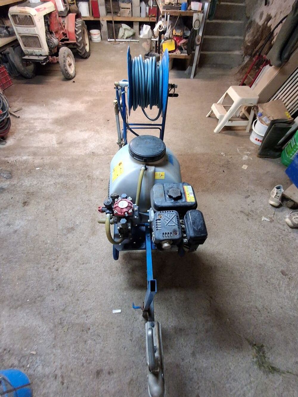 Pulv&eacute;risateurs moteur thermique sur roues Bricolage