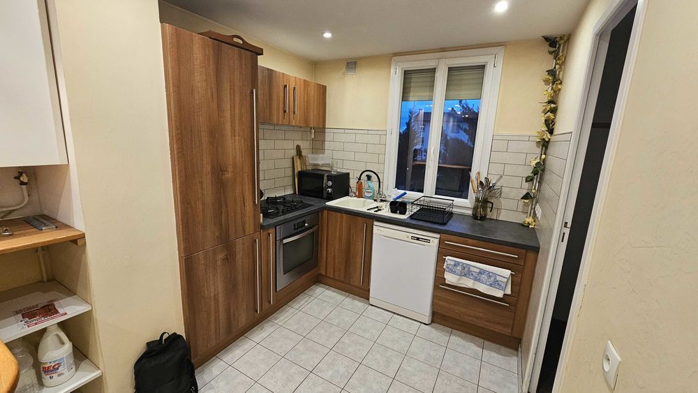 Location Colocation Chambre privée à  louer Vénissieux