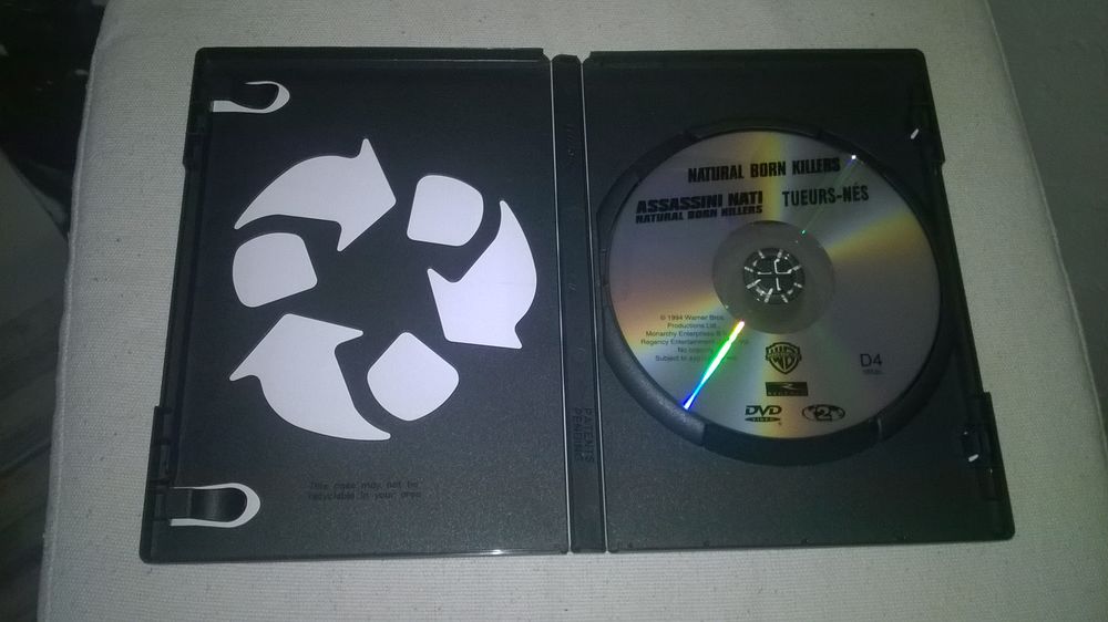 DVD Tueurs-n&eacute;s
Stone Oliver
1994
Excellent etat
En Fran&ccedil; DVD et blu-ray