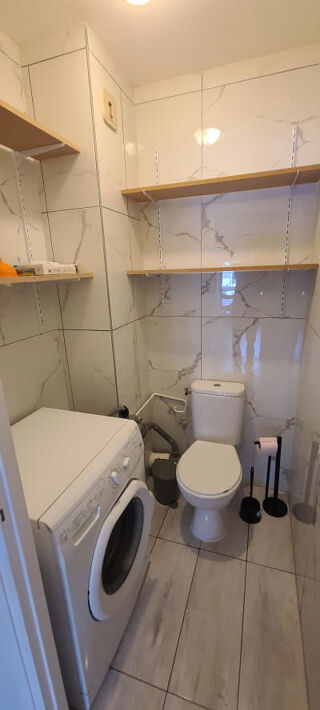  Appartement à louer 2 pièces 56 m²