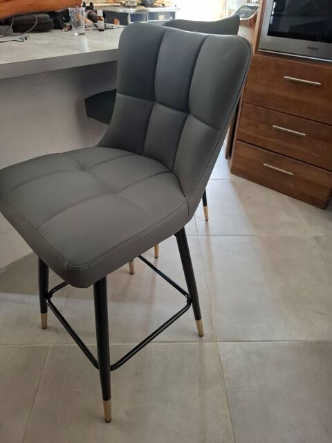 Lot de 2 chaises de bar dossier pivotant 90 Saint-Loup-Lamairé (79)