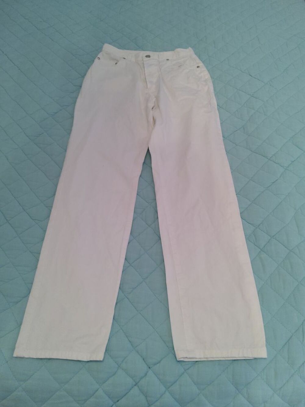PANTALON blanc - femme - "FASSIANOS" - taille 38 
Vêtements