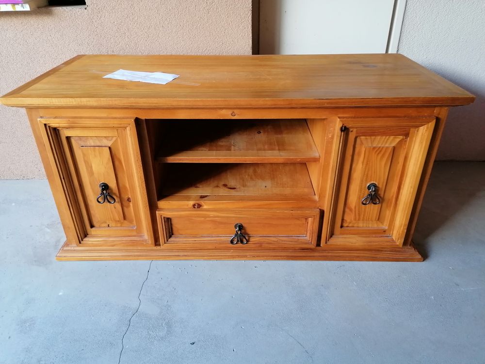 MEUBLE T.V. BAS en bois massif Meubles