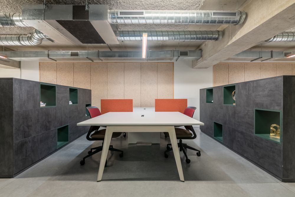   Louez un grand espace de bureau pour 32 personnes à Paris, 64 Avenue Parmentier Paris 11