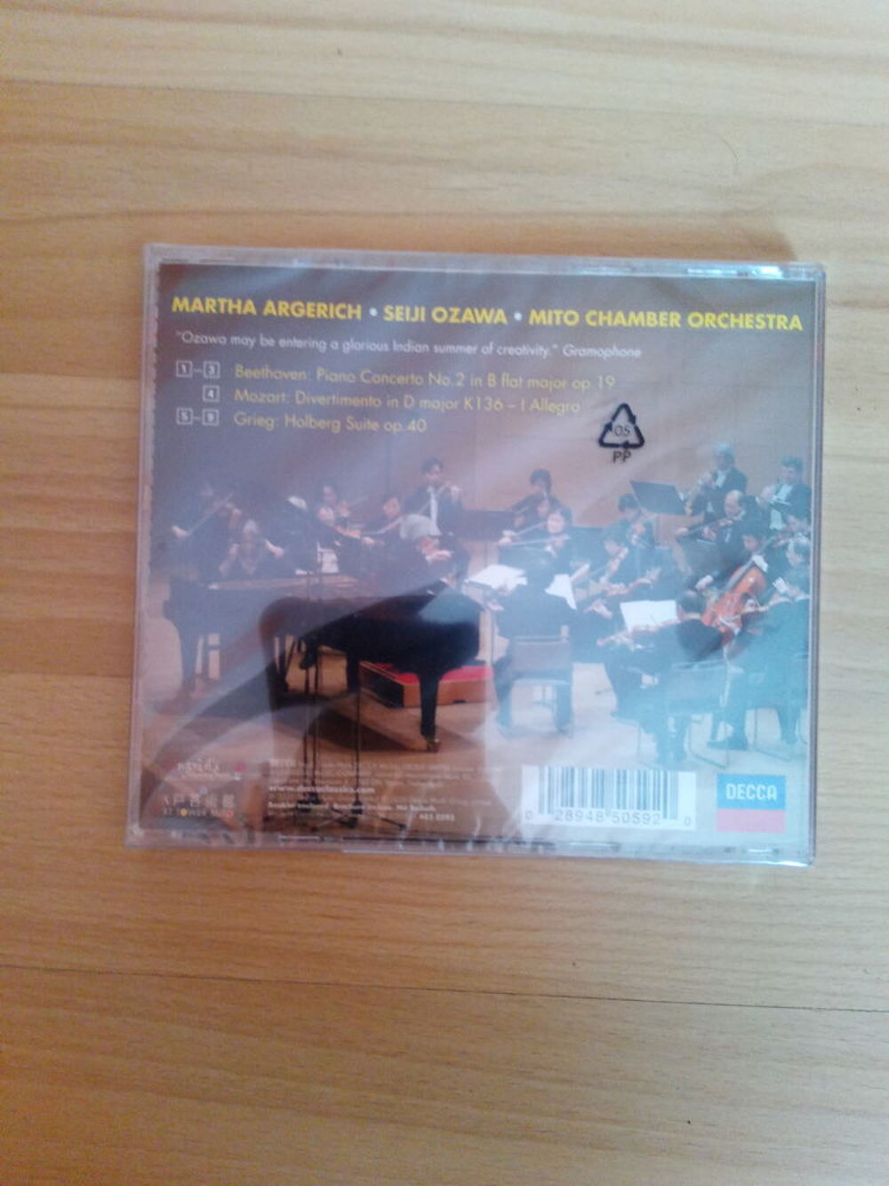 CD Beethoven : Piano Concerto Num&eacute;ro 2 Grieg : Holberg Suite CD et vinyles