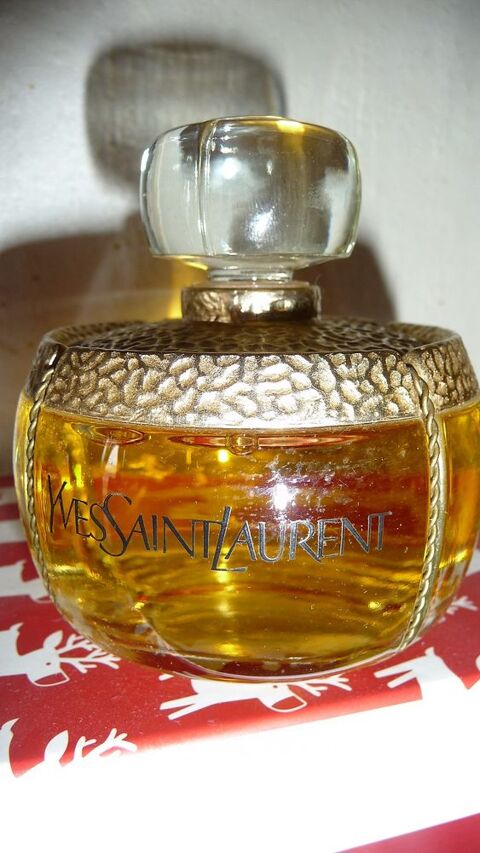 Flacon factice  Champagne   YSL 50 Nice (06)