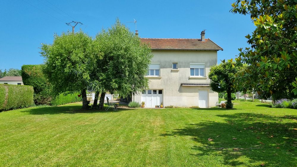 Vente Maison Propriété familiale avec piscine Châteauneuf-la-forêt