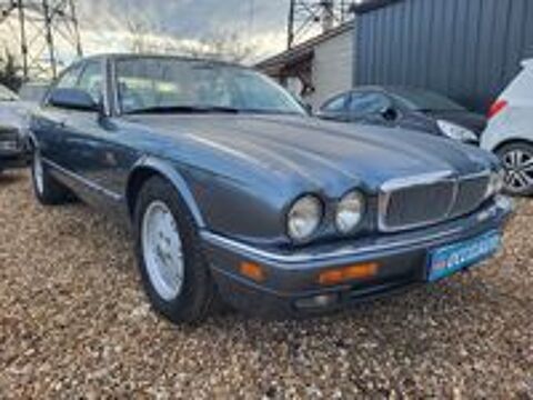 Sovereign JAGUAR SOVEREIGN 4.0 BERLINE 1995 occasion 78540 Vernouillet