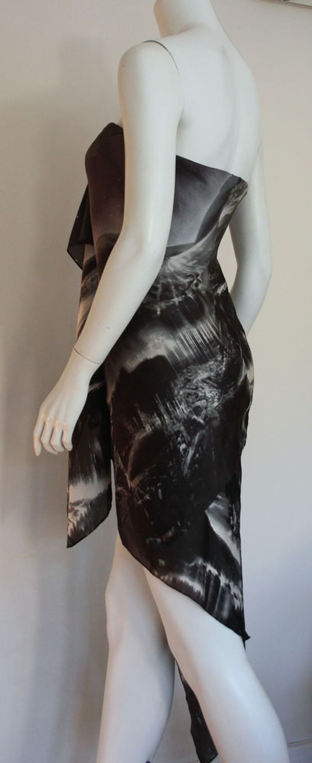 Robe bustier soie BCBG MAXAZRIA T.S Vêtements