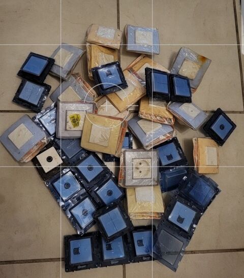 Lot d'interrupteur divers neuf 25 Lorient (56)