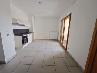 Vente Appartement Montchat – T2 rénové 44 m², loggia sur cour sans vis-à-vis, cave – Proche Place Ronde Lyon 3