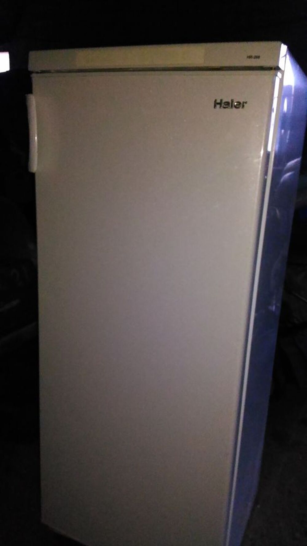 Donne frigo.
Electroménager