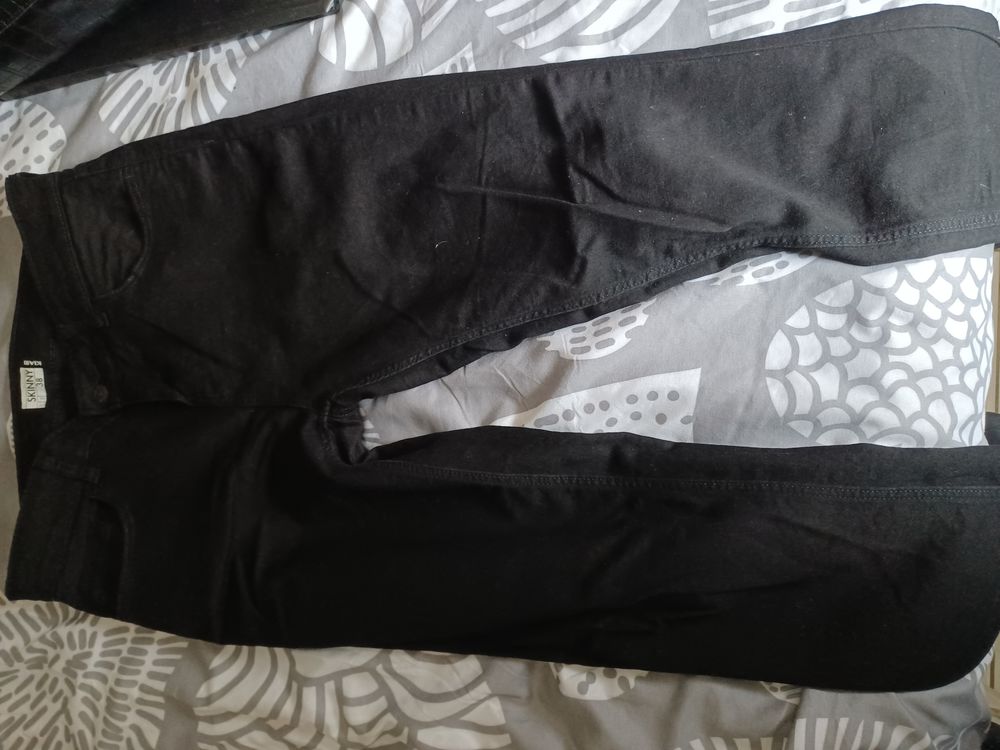 Pantalon en jean noir Vêtements