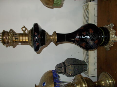 Ancienne lampe a ptrole en cramique dcore  150 Chissey-en-Morvan (71)
