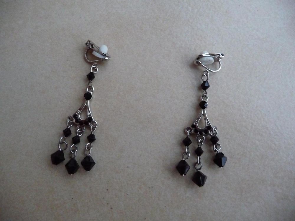 Boucles oreilles Pendants perles noires Bijoux et montres