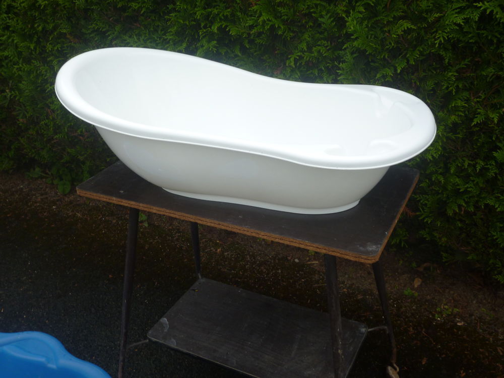 BAIGNOIRES A BEBES Puériculture
