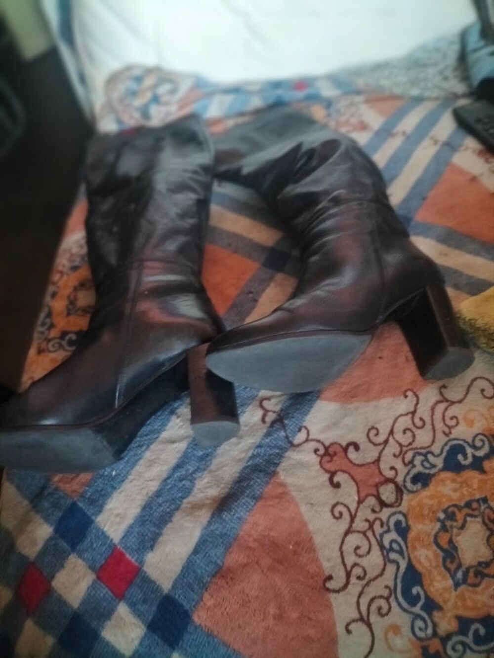 Bottes cuir v&eacute;ritable Italie pointure 39 tr&egrave;s bon &eacute;tat Chaussures