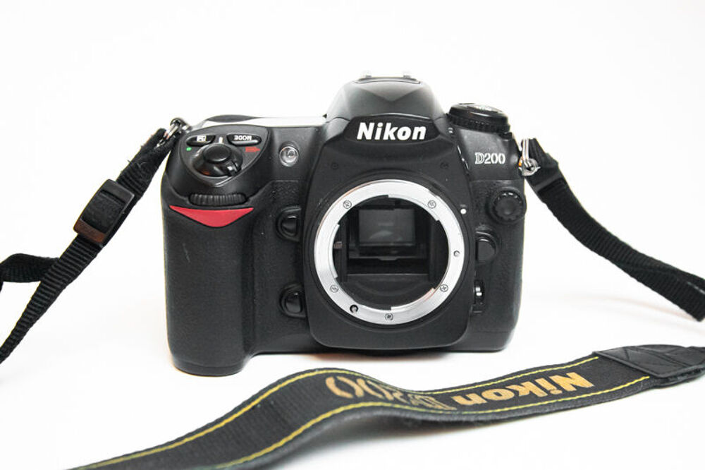 Kit Nikon D200 avec 2 Zooms et accessoires Photos/Video/TV