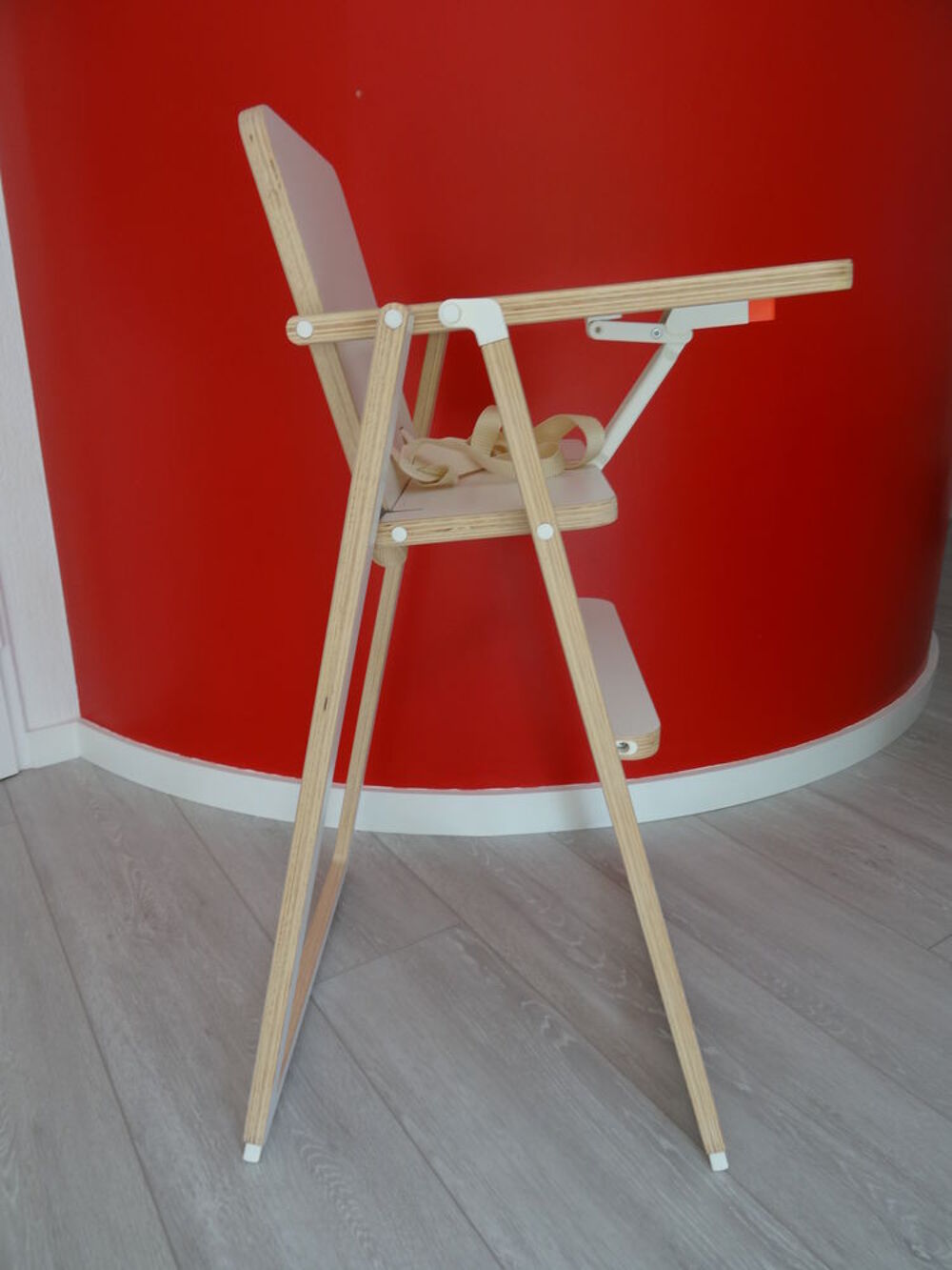 Chaise haute SUPAflat blanche Puriculture