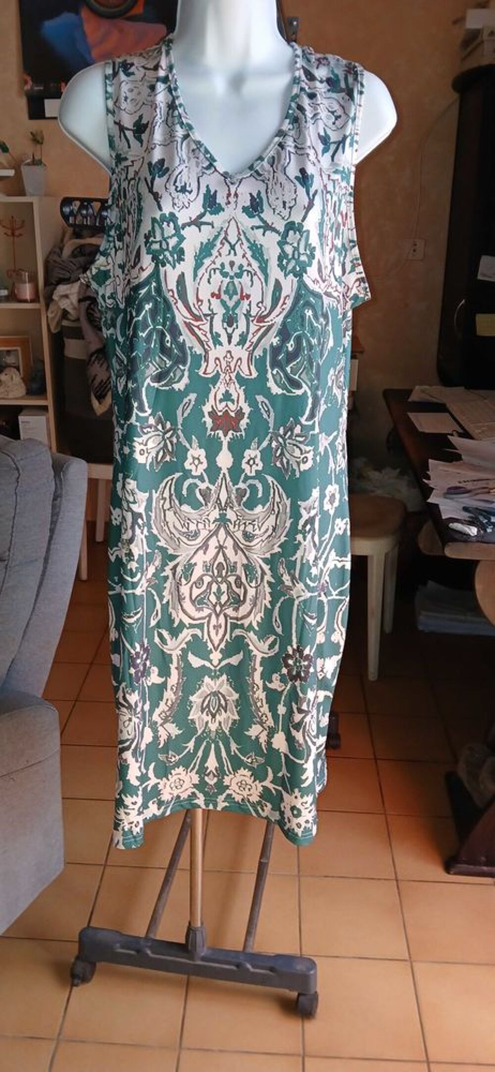 robe longue neuve plusieurs coloris Vêtements