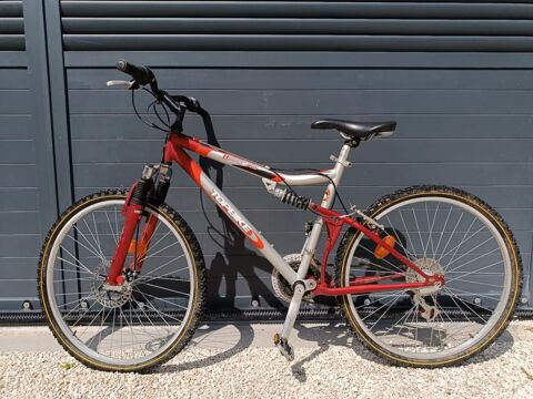 Trois v�los  ( 1 Adulte - 1 Ados et un enfant ) en bon �tat 100 Bourberain (21)