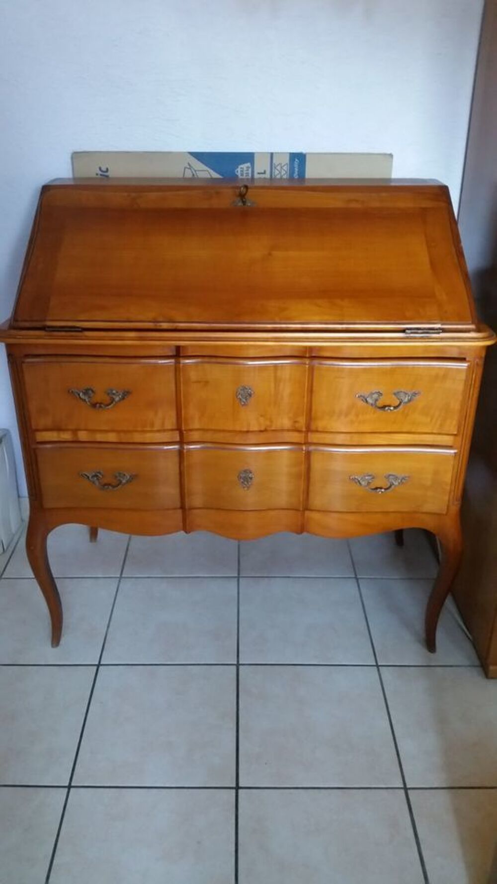 Secr&eacute;taire style Louis XV Meubles