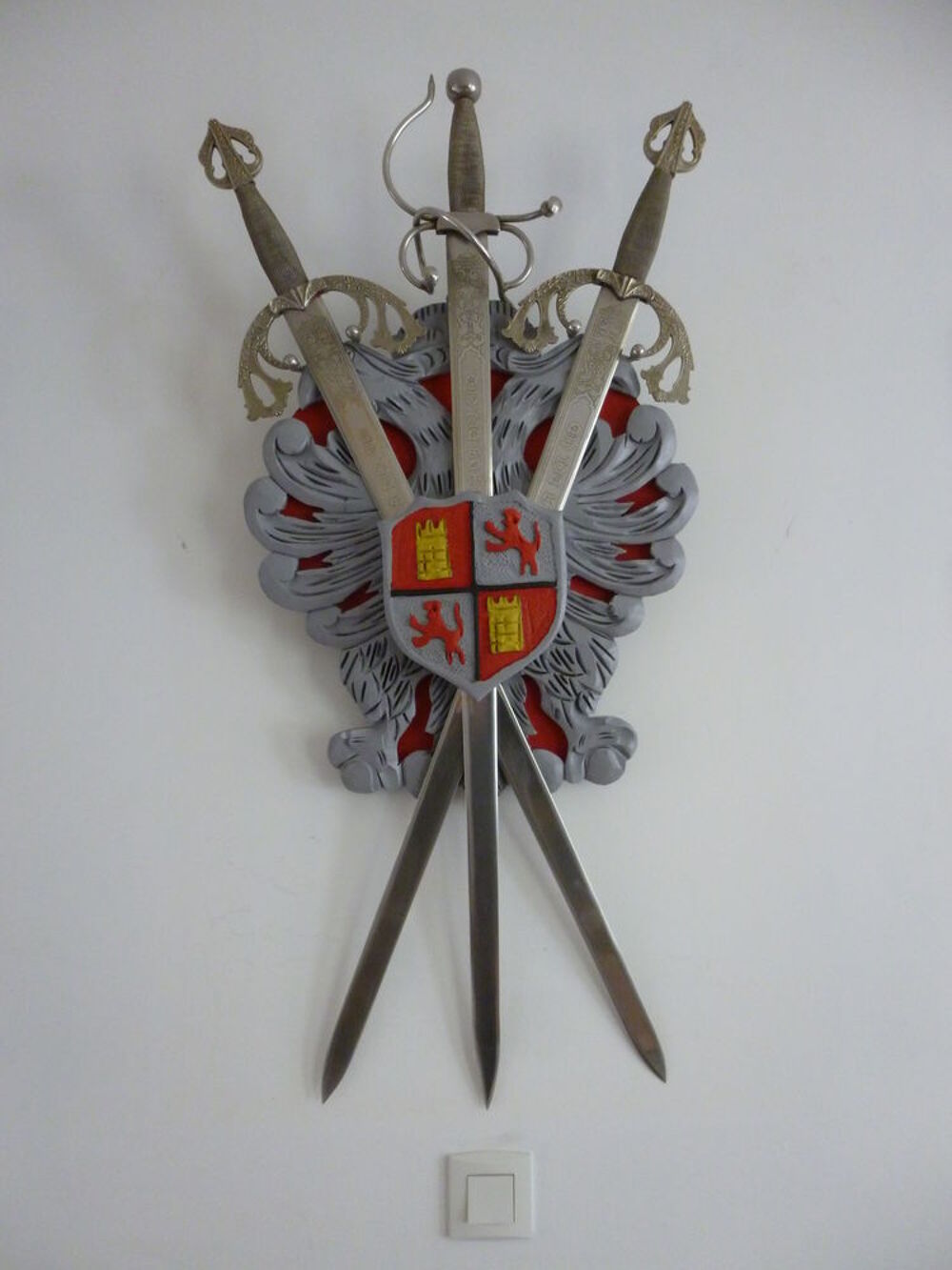 &eacute;p&eacute;es m&eacute;di&eacute;vales sur &eacute;cusson Décoration