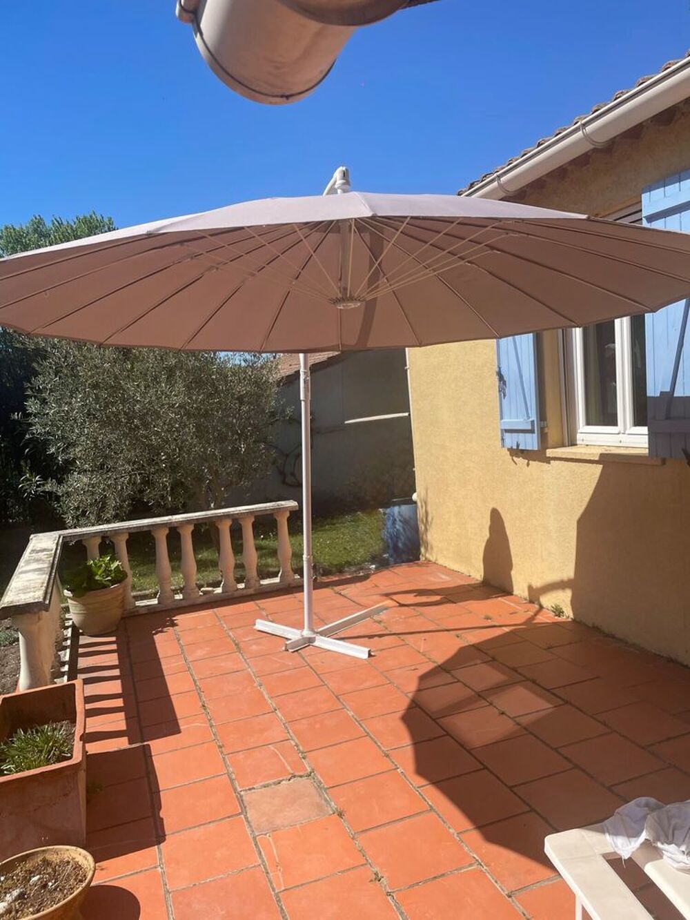 Parasol d&eacute;porte Jardin