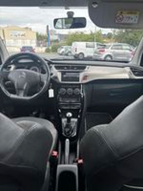 C3 VTi 82 PureTech Exclusive 2016 occasion 87000 Limoges