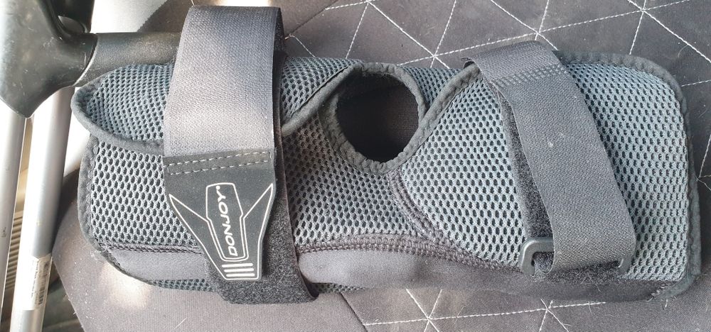 Genouill&egrave;re Articul&eacute; DONJOY Sports