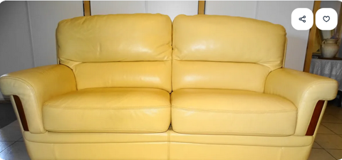 canap fixe 3 places cuir coloris vanille, trs bon tat 0 Novillars (25)